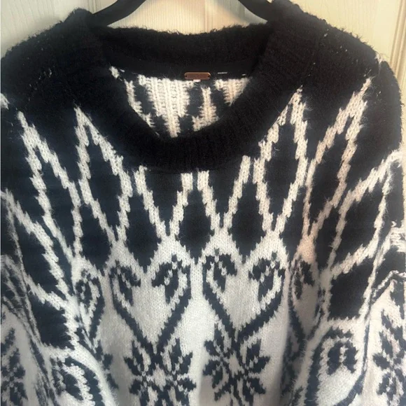 Free People Oversized Chunky Knit Fireside Tunic Sweater Ivory Black Medium - Picture 5 of 16